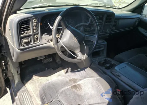 2000 Chevrolet Silverado K1500 из США, поврежденный, VIN 1GCEK19T5YE147447
